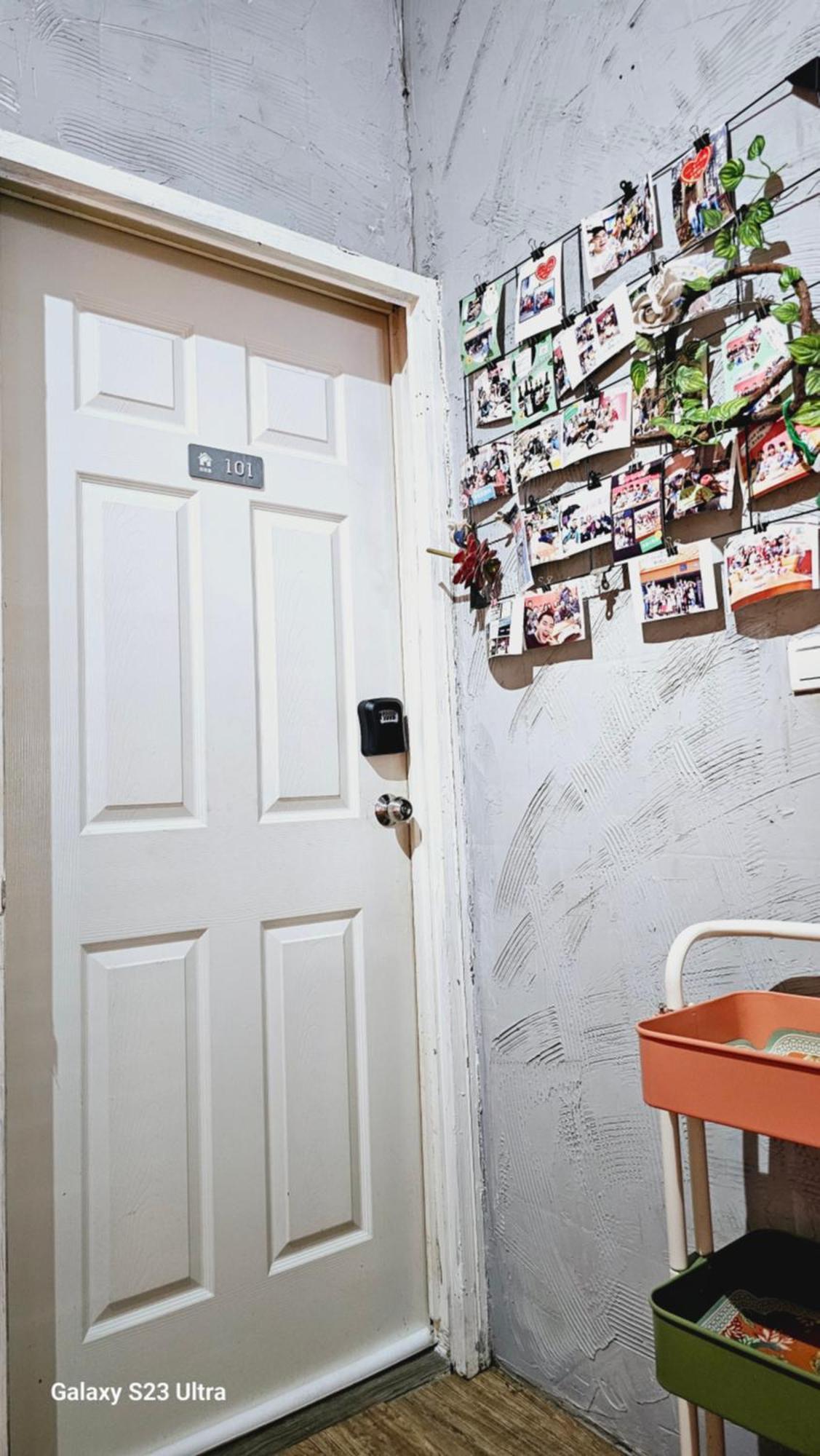 Luzhu 羅里濱海輕旅 Rory Hostel מראה חיצוני תמונה