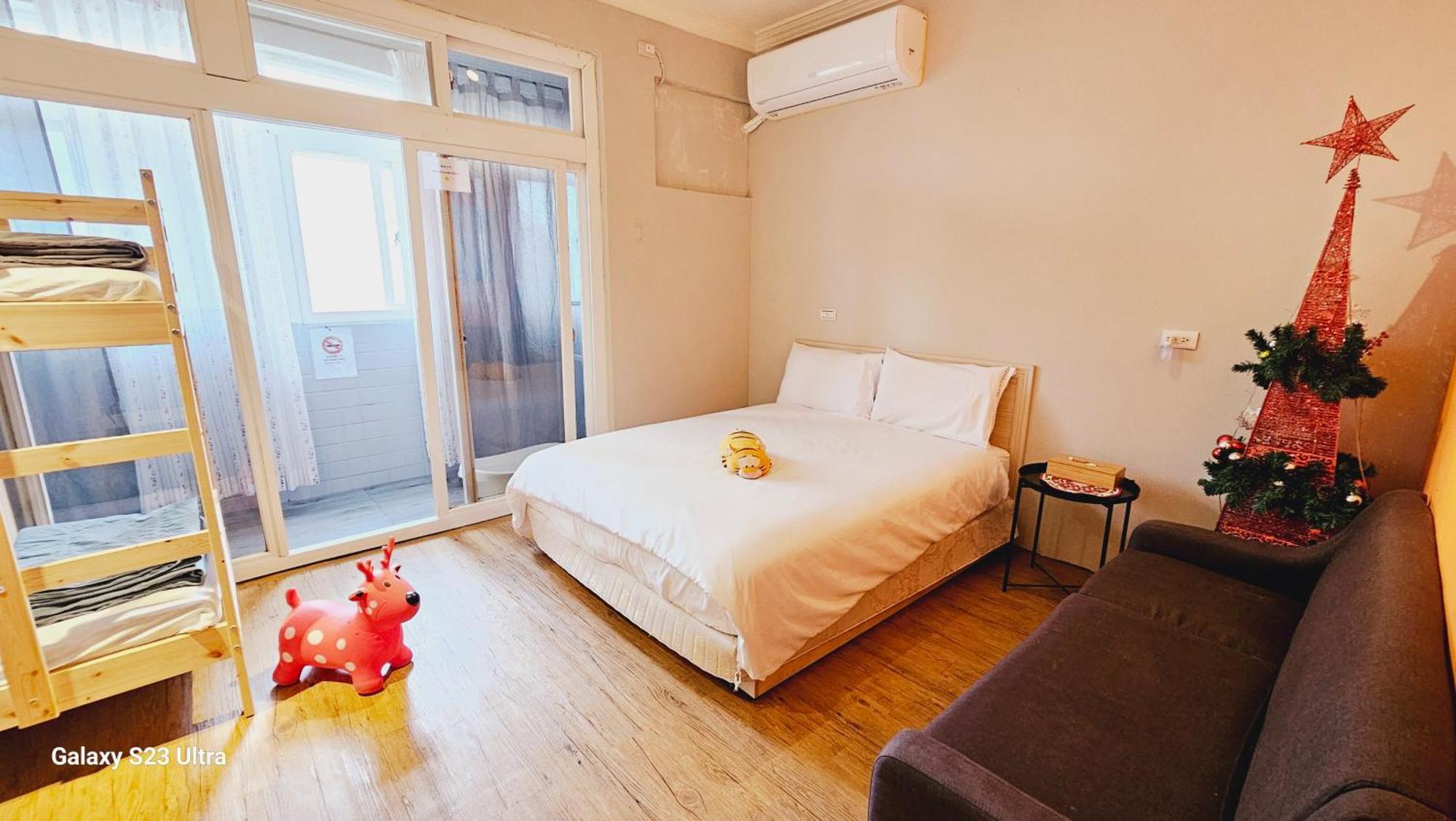 Luzhu 羅里濱海輕旅 Rory Hostel מראה חיצוני תמונה