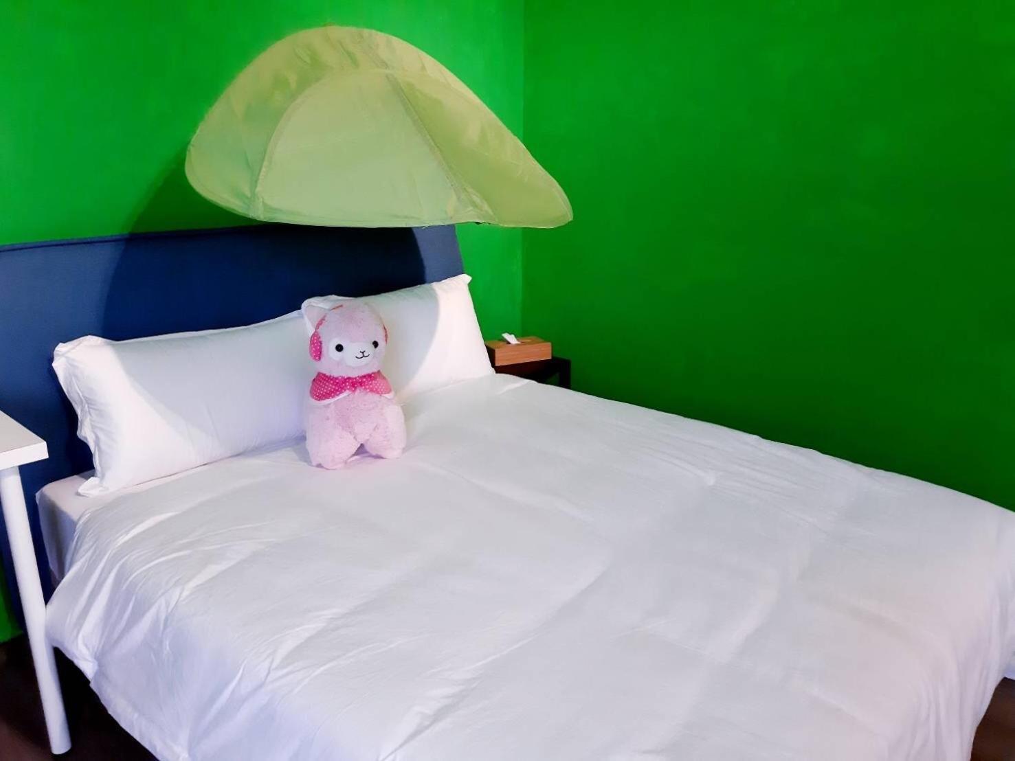 Luzhu 羅里濱海輕旅 Rory Hostel מראה חיצוני תמונה